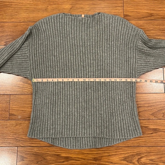 LUNYA Cozy Pima Alpaca Cotton Grey Pullover Sweater - Picture 8 of 13